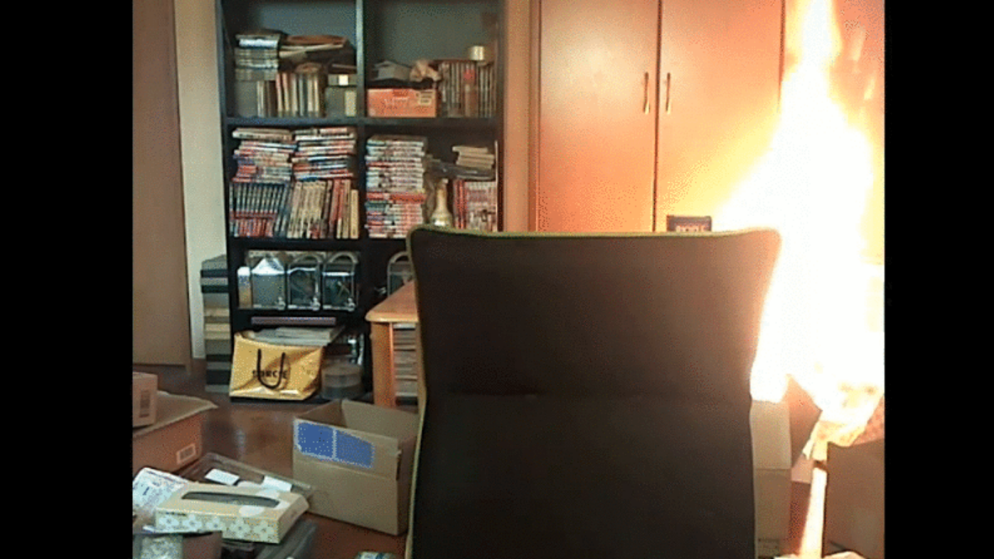 Minecraft Player Live Streams House Fire